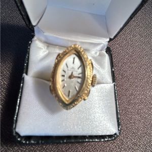 Vintage Bucherer Swiss Made watch ring *missing crystal*